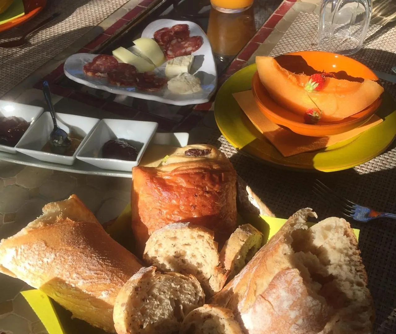 ** Guest house Fontaine Des Magnarelles Hotel Althen-des-Paluds France
