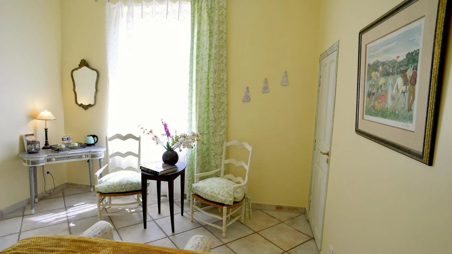 Guest house Fontaine Des Magnarelles Hotel Althen-des-Paluds