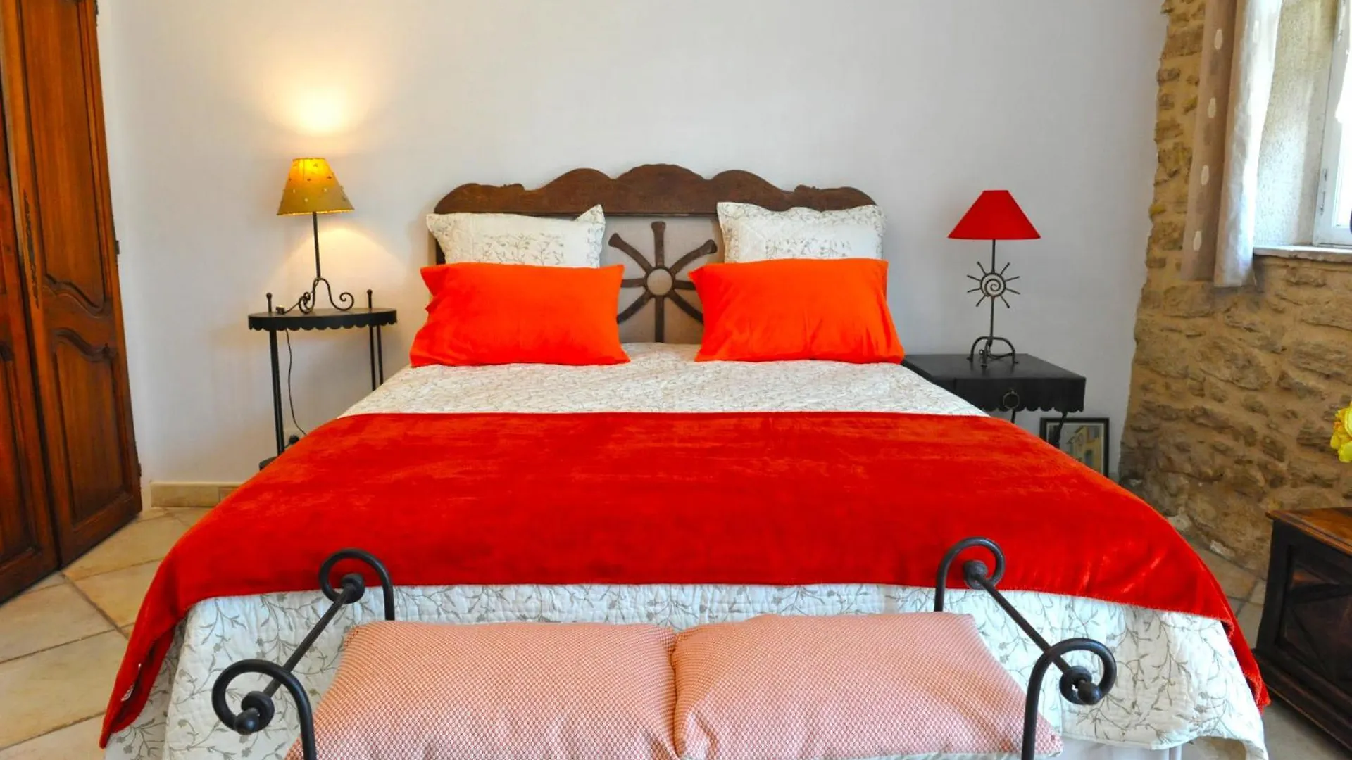 Guest house Fontaine Des Magnarelles Hotel Althen-des-Paluds